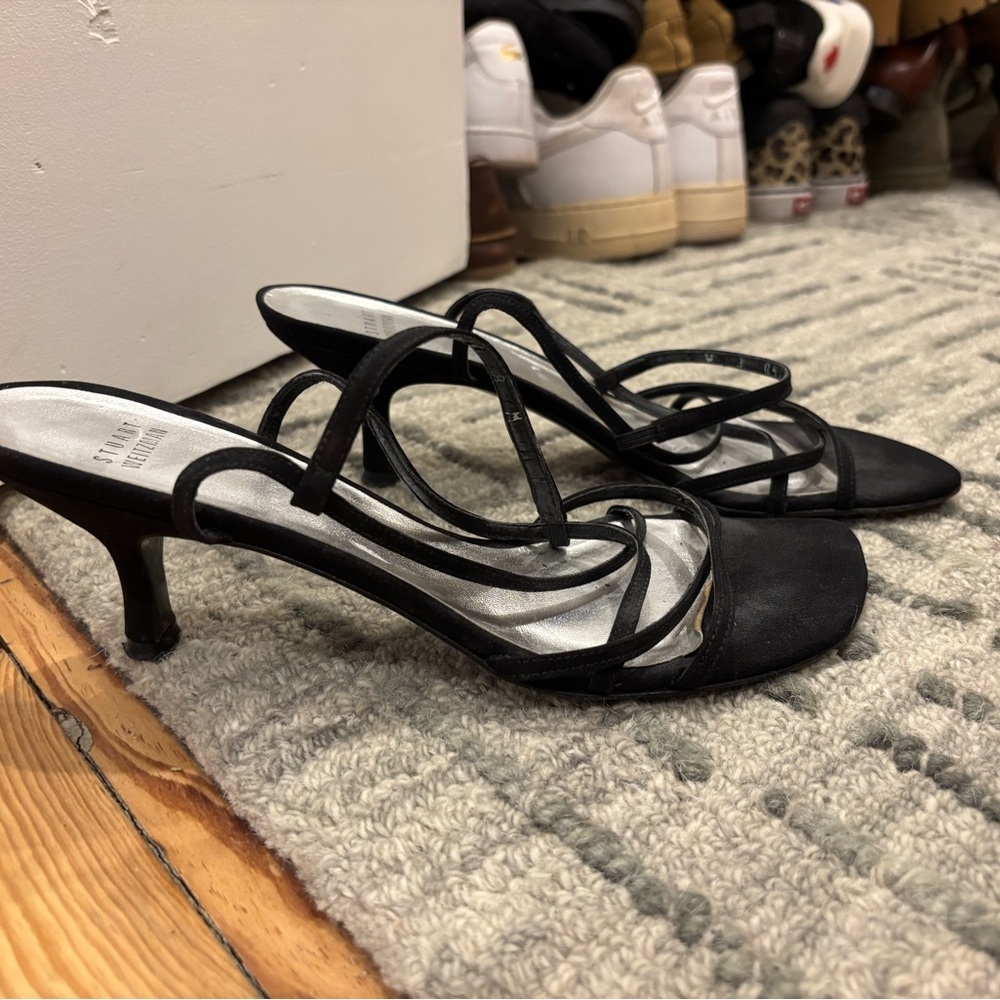 STUART WEITZMAN Women’s Strappy Kitten Heels Black Suede Size 8 luxury low shoes - Picture 7 of 13